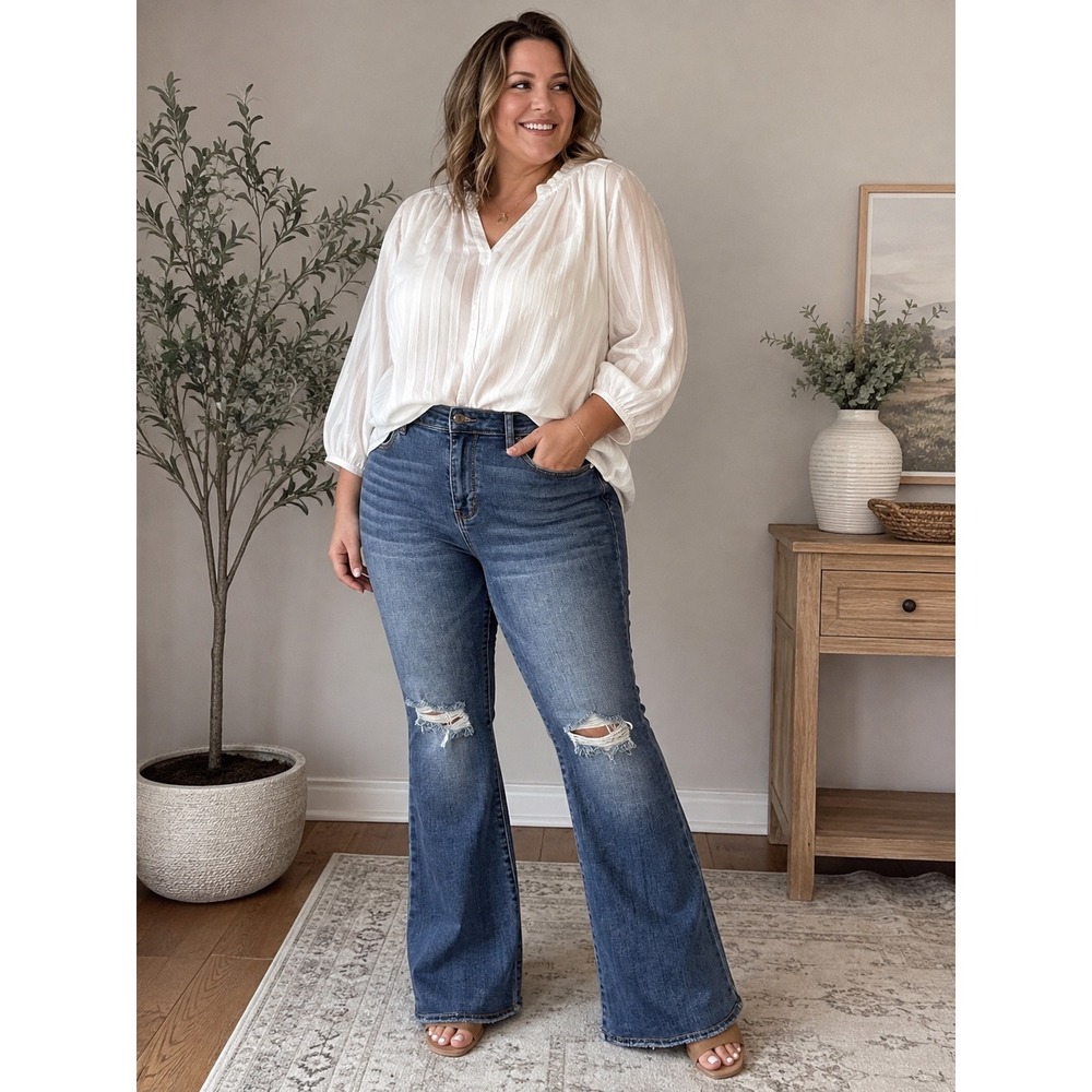 Judy Blue Distressed Bootcut Jeans 15/32 Medium Wash Stretch